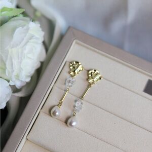 Baroque Clear quartz Freshwater Pearl Earrings
